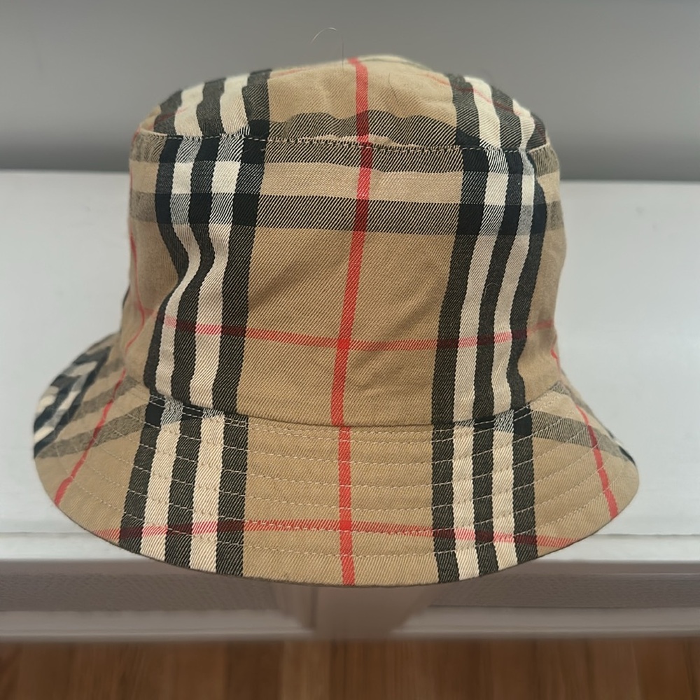 Burberry Reversible Check Bucket Hat